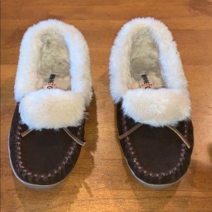 Minnetonka Moccasin Slipper